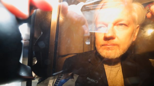WikiLeaks Founder Julian Assange Arrives at Court in London WikiLeaks Founder Julian Assange Arrives at Court in London - Sputnik International