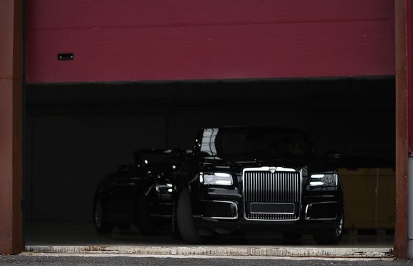 Cruisin' With the Top Down: Luxurious Aurus Senat Convertible Cruisin' With the Top Down: Luxurious Aurus Senat Convertible - Sputnik International