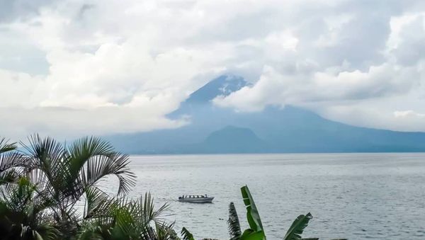 A photo of Lake Peten Itza taken from the Jagiellonian University project's Facebook page - Sputnik International