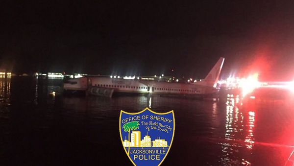 This handout image obtained courtesy of Jacksonville, Florida, Sheriff's Office on May 3, 2019, shows a Boeing 737 aircraft after it went off the runway at Naval Air Station Jacksonville. - Sputnik International
