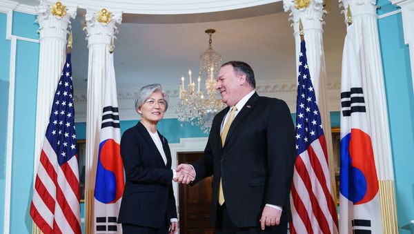 US Secretary of State Mike Pompeo meets with South Korean Foreign Minister Kang Kyung-wha on March 29, 2019 at the State Department in Washington, DC. US Secretary of State Mike Pompeo meets with South Korean Foreign Minister Kang Kyung-wha on March 29, 2019 at the State Department in Washington, DC. - Sputnik International