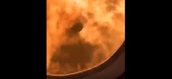 The Sukhoi Superjet 100 burst into flame as it touched ground at Moscow's Sheremetyevo Airport. - Sputnik International