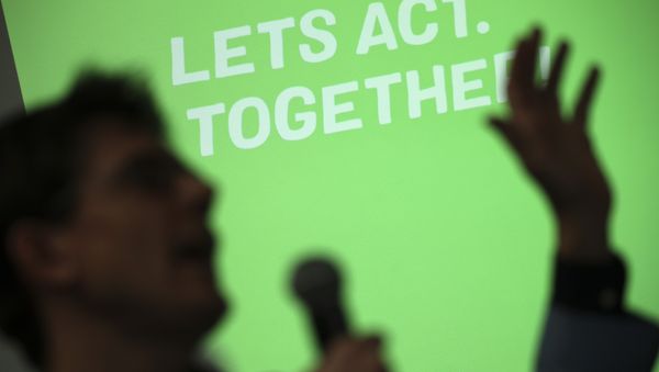 European Green Party co-leading candidate Bas Eickhout talks to journalists during the launch of their party's campaign for the upcoming European Parliament elections in May, in Brussels, Wednesday, March 6, 2019 European Green Party co-leading candidate Bas Eickhout talks to journalists during the launch of their party's campaign for the upcoming European Parliament elections in May, in Brussels, Wednesday, March 6, 2019 - Sputnik International