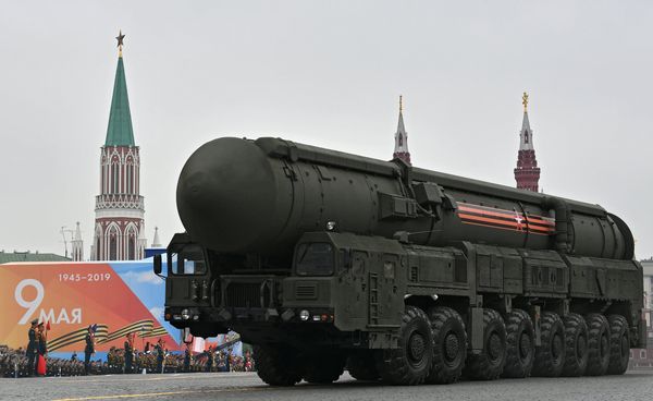 A Russian RS-24 Yars intercontinental ballistic missile system rolls down the Red Square during the Victory Day parade in Moscow on 9 May, 2019 - Sputnik International
