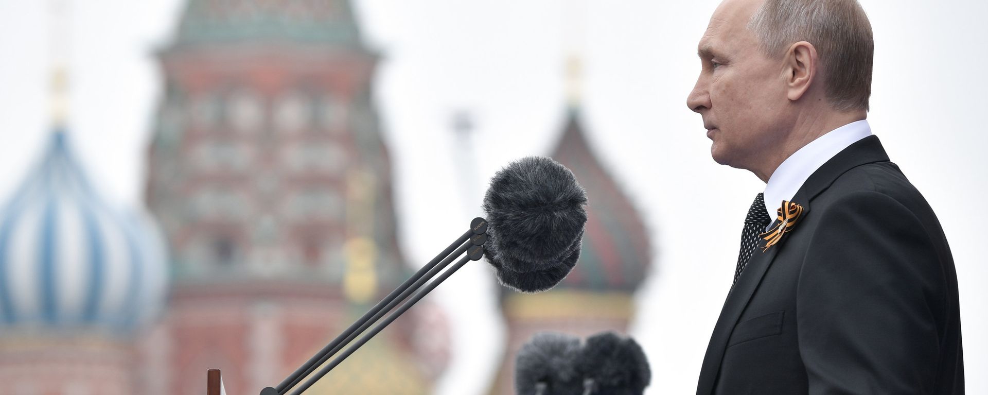 Russian President Vladimir Putin delivers his speech during the Victory Day parade at the Red Square in Moscow on 9 May, 2019 Russian President Vladimir Putin delivers his speech during the Victory Day parade at the Red Square in Moscow on 9 May, 2019 - Sputnik International, 1920, 18.06.2020