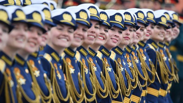Women Servicewomen During the Victory Day Parade - Sputnik International