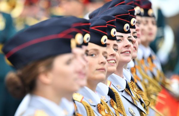 Female Cadets Feature in the Parade Female Cadets Feature in the Parade - Sputnik International