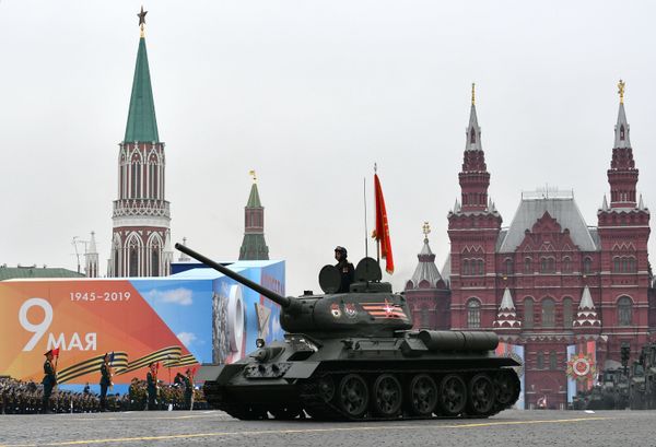 Т-34-85 Tank During the Victory Day Parade Т-34-85 Tank During the Victory Day Parade - Sputnik International
