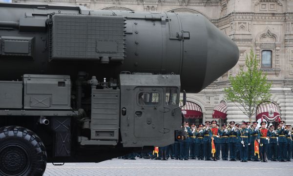 Ballistic Missile on Display in V-Day Parade Ballistic Missile on Display in V-Day Parade - Sputnik International