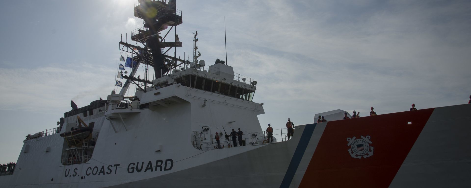 The United States Coast Guard Cutter James, the second National Security Cutter for the East Coast, arrived Aug. 28, 2015 in its homeport in Charleston, S.C. The United States Coast Guard Cutter James, the second National Security Cutter for the East Coast, arrived Aug. 28, 2015 in its homeport in Charleston, S.C. - Sputnik International, 1920, 19.09.2024