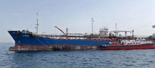 A picture taken on May 13, 2019 off the coast of the Gulf emirate of Fujairah shows the A. Michel tanker under the flag of the United Arab Emirates, one of the four tankers damaged in alleged sabotage attacks in the Gulf the previous day. - Sputnik International