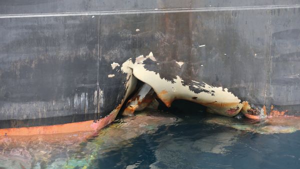 A damaged ANDREA VICTORY ship is seen off the Port of Fujairah, United Arab Emirates, May 13, 2019. - Sputnik International