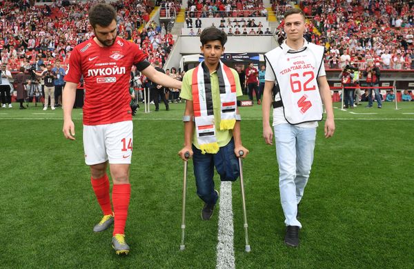 Desire for Life: Iraqi boy Qassem Qadim Attends Football Match in Moscow Desire for Life: Iraqi boy Qassem Qadim Attends Football Match in Moscow - Sputnik International
