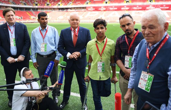Desire for Life: Iraqi boy Qassem Qadim Attends Football Match in Moscow Desire for Life: Iraqi boy Qassem Qadim Attends Football Match in Moscow - Sputnik International