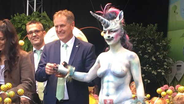 Town councilor Cynthia Schneider dressed as a unicorn by Magdalena Haupt @hauptsache - Sputnik International