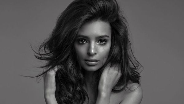 Emily Ratajkowski - Sputnik International