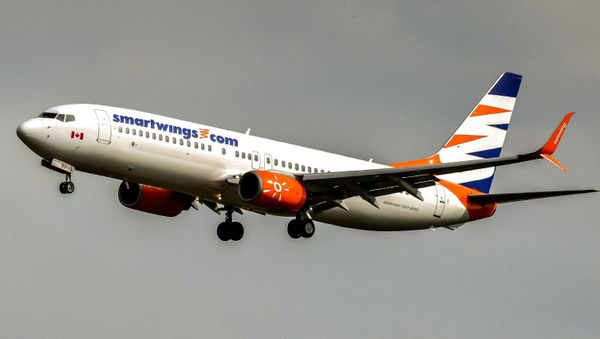 A Boeing 737-700 aircraft from Smartwings lands at Lille Airport in Lesquin on August 25, 2017. A Boeing 737-700 aircraft from Smartwings lands at Lille Airport in Lesquin on August 25, 2017. - Sputnik International