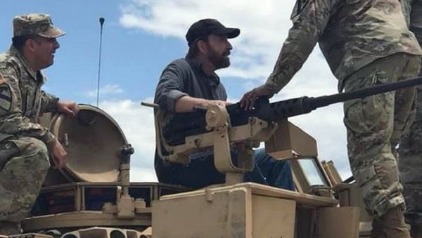 Troopers from 2-8 CAV had the honor to work with THE Chuck Norris - Sputnik International