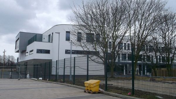 Loxford School - Sputnik International