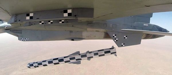 This handout photograph released by the Indian Air Force on May 22, 2019 and taken at an undisclosed location in 2017 shows a BrahMos air to surface cruise missile being launched from a Sukhoi Su-30MKI fighter aircraft - Sputnik International