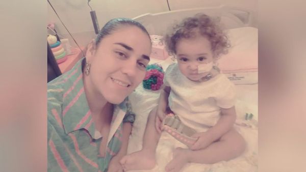 Yelibeth, Isabella’s mother, was able to donate her liver to her daughter, but the success of the operation in Argentina is at risk because the US froze the accounts of Citgo, a subsidiary of Venezuela’s state-run PDVSA oil giant, that funded such complex medical treatment abroad. - Sputnik International