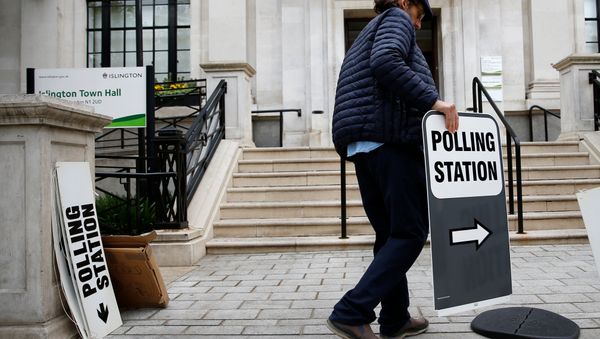 Electoral staff prepare at a polling station for the European elections, taking place despite Brexit uncertainty, at Islington Town Hall, in London, Britain, May 23, 2019 Electoral staff prepare at a polling station for the European elections, taking place despite Brexit uncertainty, at Islington Town Hall, in London, Britain, May 23, 2019 - Sputnik International