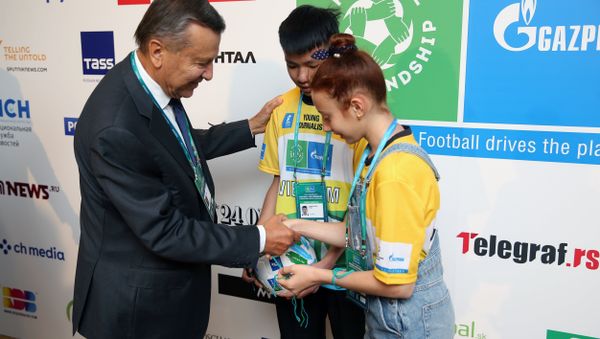 Zubkov. Braslet of friendship - Sputnik International