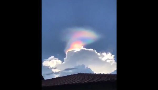 Rare fire rainbow in Singapore - Sputnik International