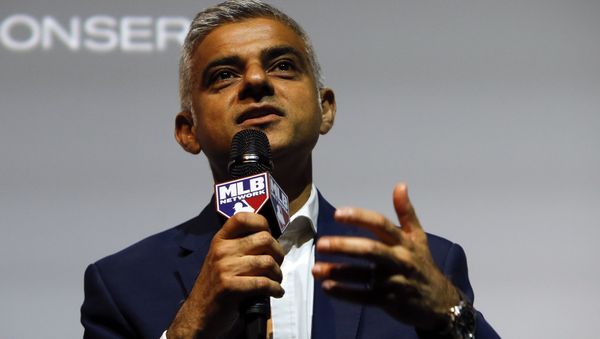 Sadiq Khan the Mayor of London speaking to the media during a press conference in London (File) - Sputnik International