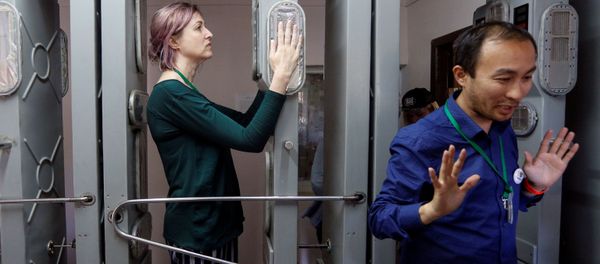 Tourists Visit Chernobyl Nuclear Power Plant Tourists Visit Chernobyl Nuclear Power Plant - Sputnik International