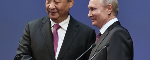 Russian President Vladimir Putin and Chinese leader Xi Jinping - Sputnik International