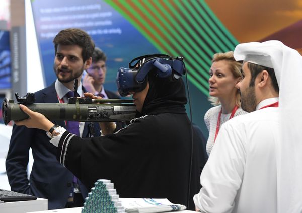 Beautiful Ladies and New Technologies at SPIEF 2019 Beautiful Ladies and New Technologies at SPIEF 2019 - Sputnik International