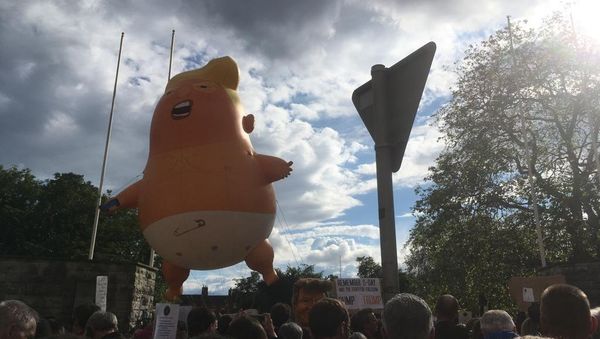  Donald the Baby Blimp - Sputnik International