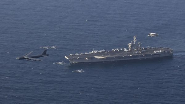 June 1, 2019 file photo, the USS Abraham Lincoln carrier and a U.S. Air Force B-52H Stratofortress, conduct joint exercises in the U.S. Central Command area of responsibility in Arabian sea - Sputnik International