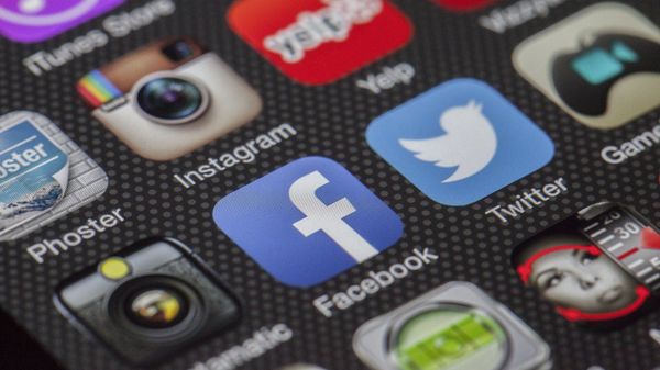 Twitter, Facebook  - Sputnik International