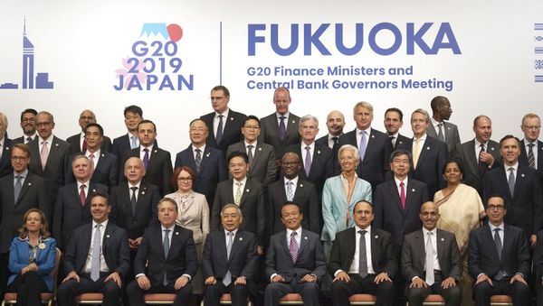Participants attend a family photo session of the G20 finance ministers and central bank governors meeting  - Sputnik International