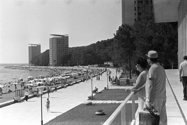 Beaches, Sunshine & Swimsuit-Clad Girls: What Soviet-Era Vacation Looked Like Beaches, Sunshine & Swimsuit-Clad Girls: What Soviet-Era Vacation Looked Like - Sputnik International