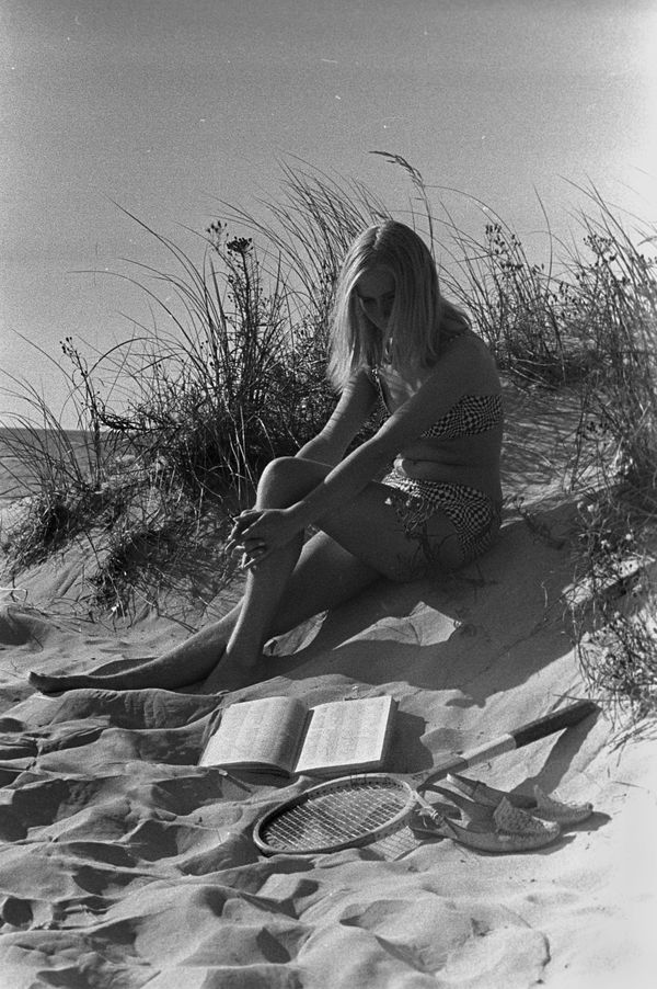 Beaches, Sunshine & Swimsuit-Clad Girls: What Soviet-Era Vacation Looked Like Beaches, Sunshine & Swimsuit-Clad Girls: What Soviet-Era Vacation Looked Like - Sputnik International