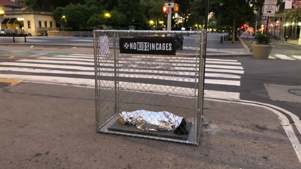 Cages With ‘Kids’ Found Across NYC to Protest Separation of Migrant Children  - Sputnik International