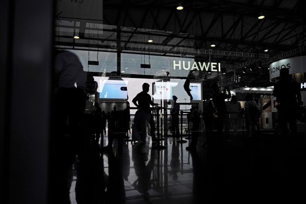 US Government Plans to 'Rip & Replace' All Huawei Telecom Tech in Country - Sputnik International