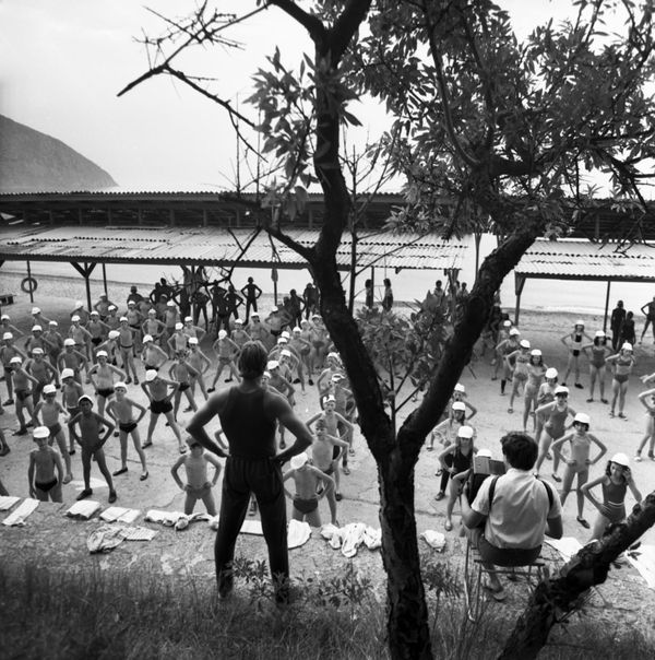 Ukrainian SSR. Artek All-Union children's camp named after V.I.Lenin (currently Artek international children's centre). Morning exercises, 1975. - Sputnik International