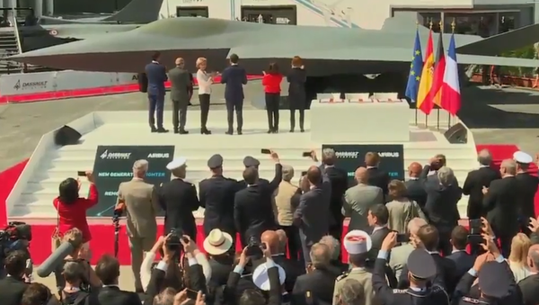 French, Spanish and German defense ministers unveil the Future Combat Air System at the Paris Air Show, 2019 - Sputnik International
