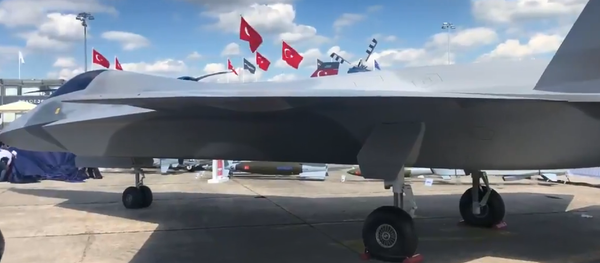 Turkish Aerospace Industries unveils its new TF-X indigenously designed fifth-generation jet fighter at the Paris Air Show, 2019 - Sputnik International