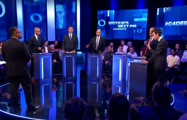 Farage Has Boris by the Balls! Farage Has Boris by the Balls! - Sputnik International