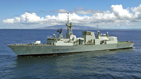 Canadian frigate HMCS Regina (FFH 334) heads out to sea to participate in exercise Rim of the Pacific (RIMPAC). File photo.  - Sputnik International