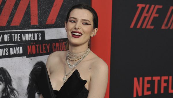 Bella Thorne arrives at the world premiere of The Dirt on March 18, 2019 - Sputnik International