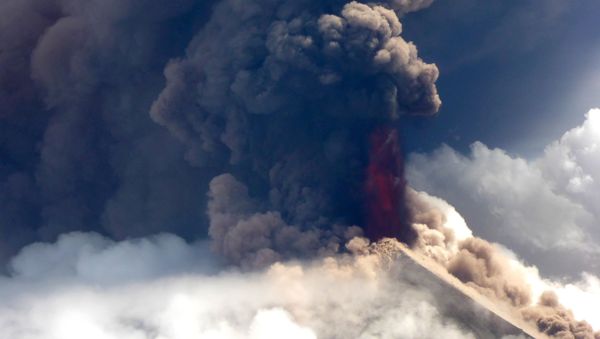 Eruption of Ulawun, Papua New Guinea - Sputnik International