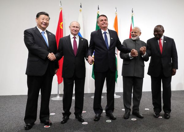 Russia's Sputnik, China's Xinhua Sign Deal on Exchanging Content in Spanish, Arabic - Sputnik International