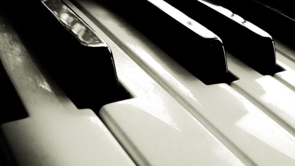 Piano - Sputnik International