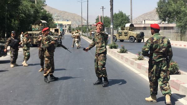 Afghan security forces arrive at the site of an explosion in Kabul, Afghanistan - Sputnik International